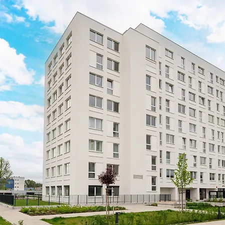 Nowa Praga Modern 公寓 *